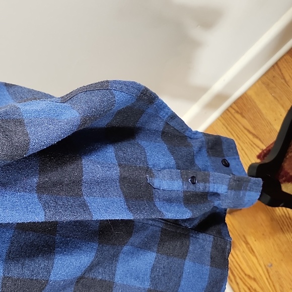 Men's Original Weatherproof Vintage Blue and Black Check Flannel Button Down Lon - Picture 7 of 9